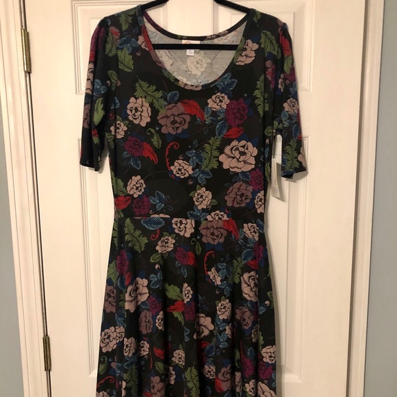 LuLaRoe Dresses & Skirts - LuLaRoe Nicole Dress